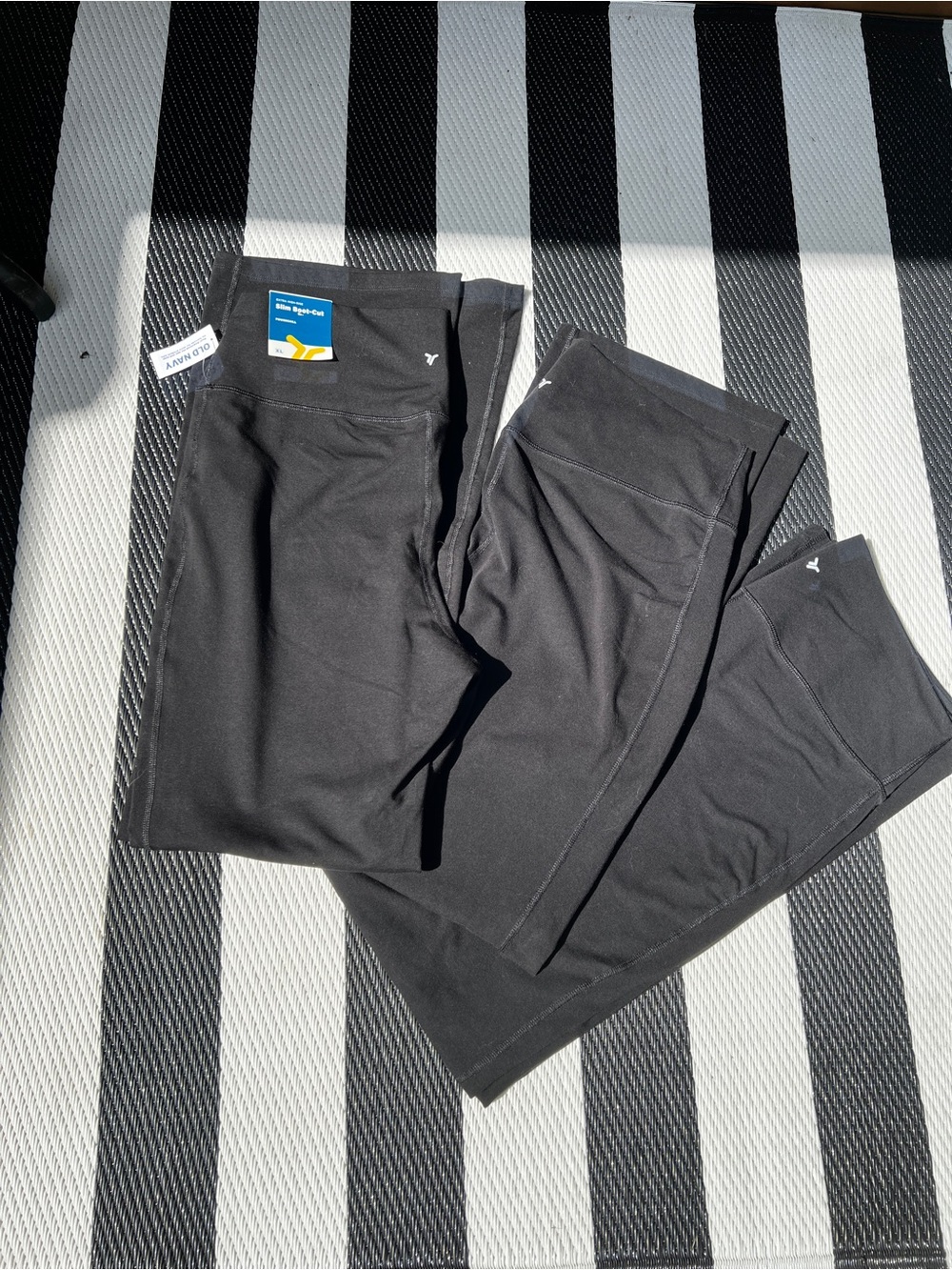 Old Navy Black Boot-Cut Leggings
